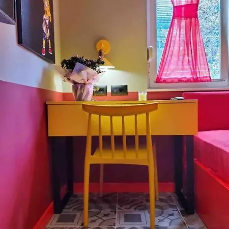 Emoji House * Tirana