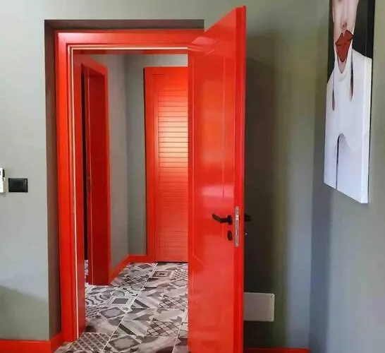 Emoji House * Tirana