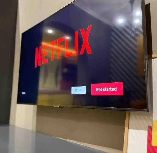 Emoji House Apartment Tirana