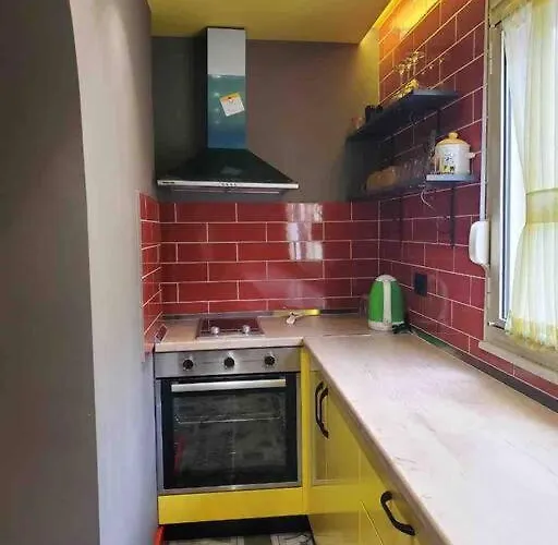 Emoji House ティラナ